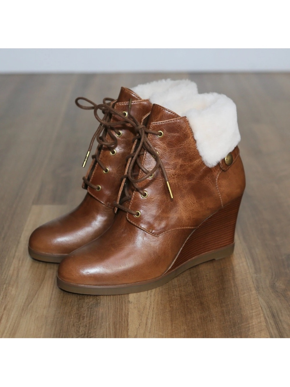 MICHAEL KORS Brown Leather Carrigan Wedge Lace-Up Fur Trim Booties Boots 10 NEW